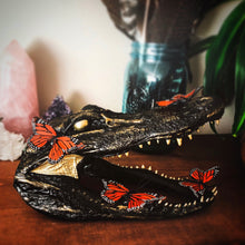 Load image into Gallery viewer, PRE-ORDER Alligator Head (Please read description)
